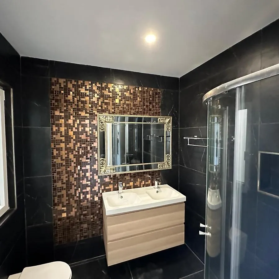 One100 Apartments Marsaxlokk